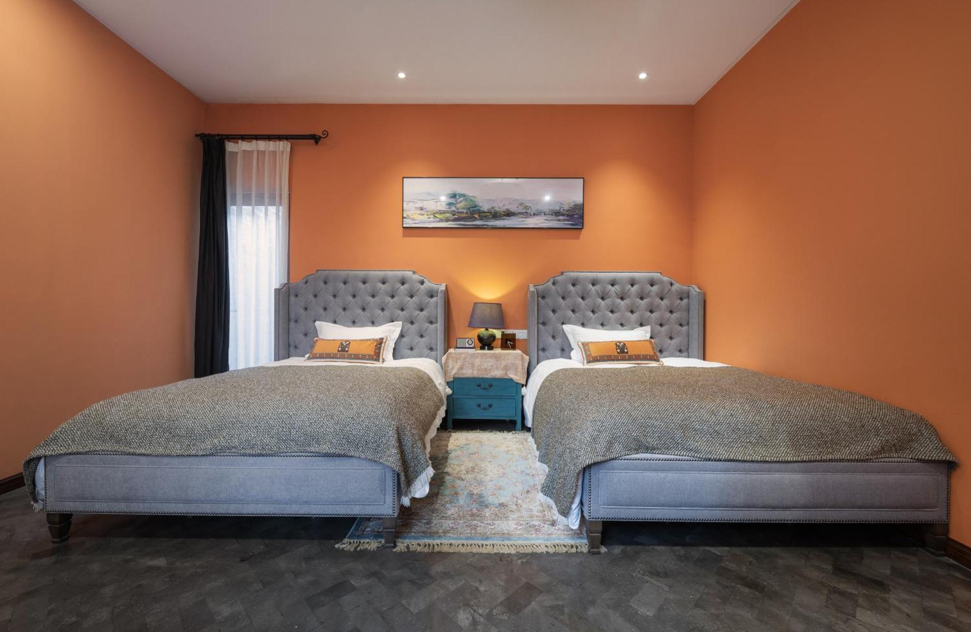 Hotel Cote Cour Deductive Beijing - Quadrangle Close To Tiananmen Square & Forbidden City & Nanluoguxiang, Walk To Wangfujing, English Speaking, Free Wifi, Free Laundry, Free Wonton & Noodles With Tour Ticket Service, Free Selfies With Ancient Costum מראה חיצוני תמונה
