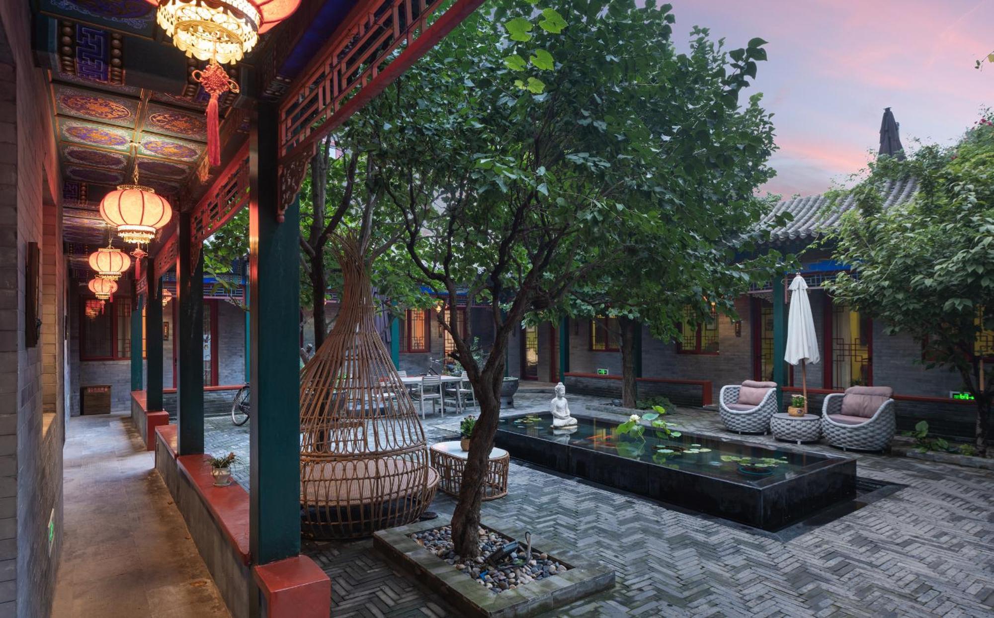 Hotel Cote Cour Deductive Beijing - Quadrangle Close To Tiananmen Square & Forbidden City & Nanluoguxiang, Walk To Wangfujing, English Speaking, Free Wifi, Free Laundry, Free Wonton & Noodles With Tour Ticket Service, Free Selfies With Ancient Costum מראה חיצוני תמונה