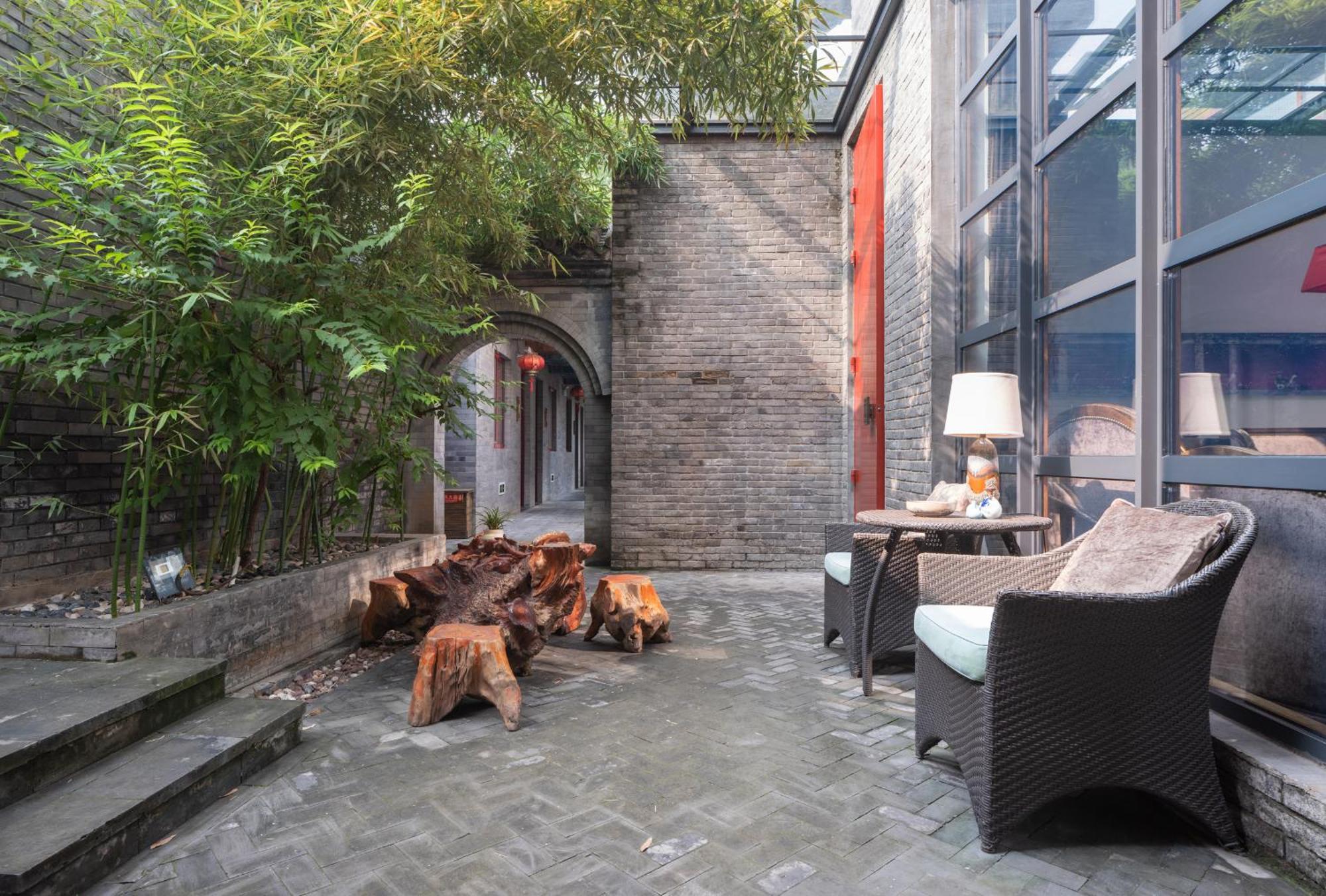 Hotel Cote Cour Deductive Beijing - Quadrangle Close To Tiananmen Square & Forbidden City & Nanluoguxiang, Walk To Wangfujing, English Speaking, Free Wifi, Free Laundry, Free Wonton & Noodles With Tour Ticket Service, Free Selfies With Ancient Costum מראה חיצוני תמונה